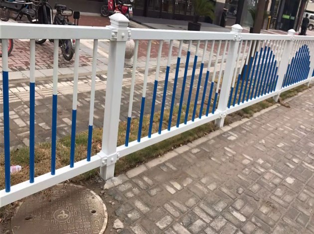 广东玻璃钢道路护栏